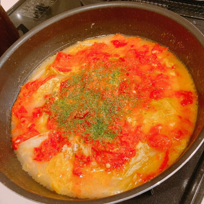 キャベツと豚肉のチーズトマト煮込み